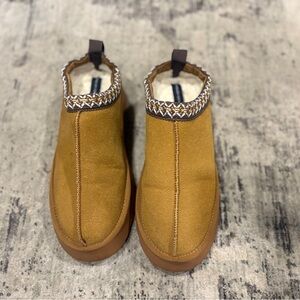 French Connection Brown Slip-On Shoes with Woven Trim Size 11/12